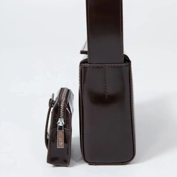 ST. AGNI | PETIT POUCH BAG IN COFFEE BROWN - Picture 6 of 6